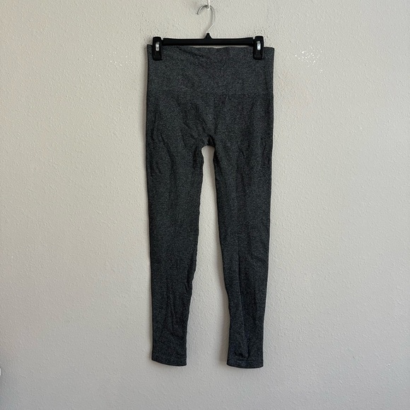 Spanx leggings size medium grey - Picture 4 of 9